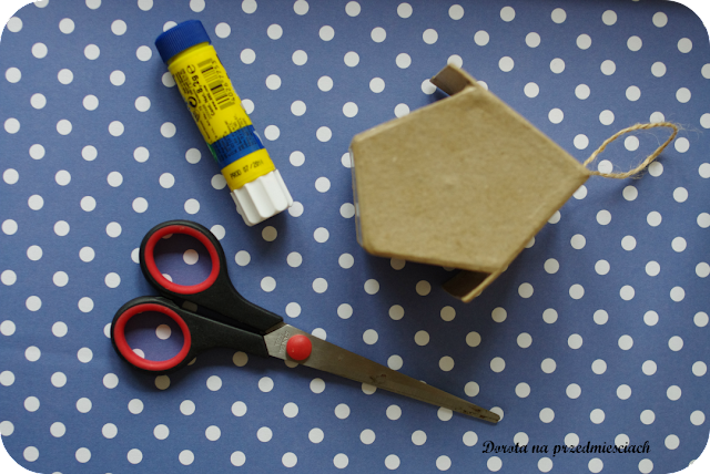 ogródek warzywny, aranzacja ogrodu, domek dla owadów, budki domki DIY