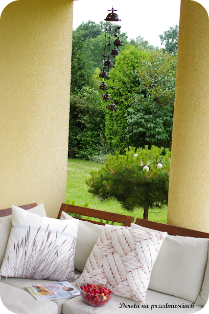 dzwonki na tarasie feng shui ozdoba tarasu