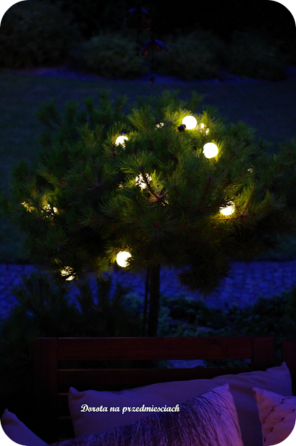 taras wieczór, lamki w ogrodzie, światełka, jak ozdobić taras