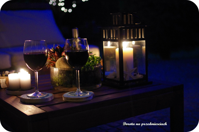 taras wieczór, lamki w ogrodzie, światełka, jak ozdobić taras