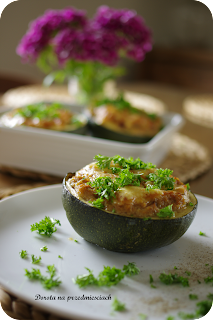 Cukinia nadziewana jaglaną i mięsem