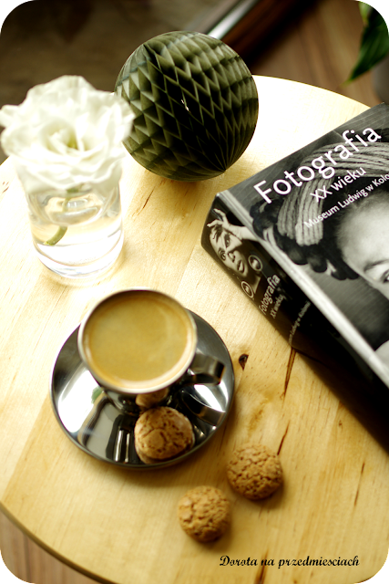 stoliczek, kosz DIY, taca designerski stolik