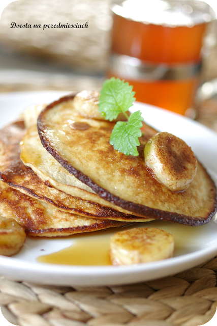 placuszki bananowe, słodkie śniadanie, zdrowe śniadanie, pancakes