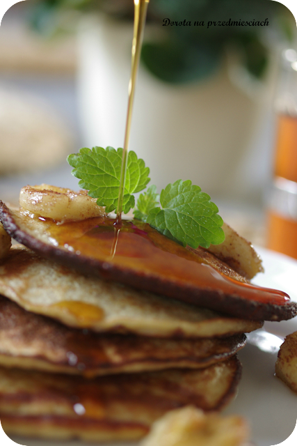 placuszki bananowe, słodkie śniadanie, zdrowe śniadanie, pancakes