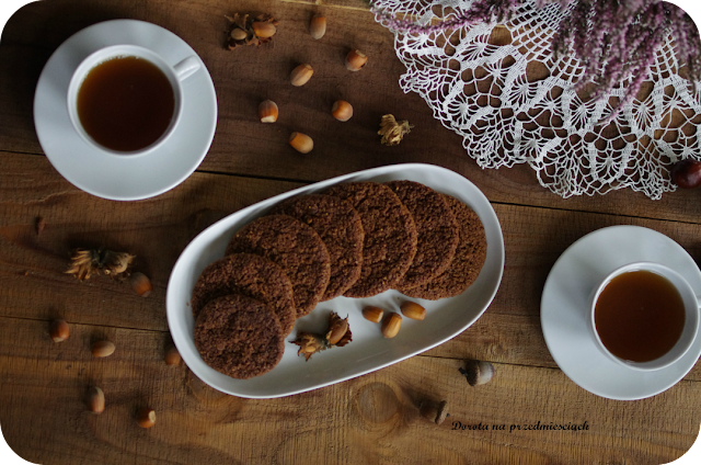 ciastka razowe orzechy laskowe nutella słodkości jesienne smakołyki